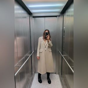 ZARA NEW WITH TAGS COAT WITH MANTECO WOOL ZW COLLECTION BLOGGER’S FAVORITE 😍